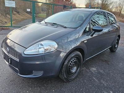 Grau Gebraucht 2009 Fiat Punto Kleinwagen | 1.990 € (Fairer Preis)
