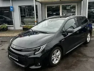 Second-hand Suzuki Swace Comfort+ 225 CP (165 kW) 2020 Negru Break