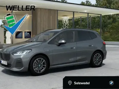 Gebraucht BMW 225 M Sport 245 PS (180 kW) 2022 Grau Van / Kleinbus