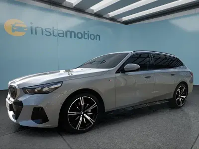 Gebraucht BMW 540 303 PS (222 kW) 2025 Grau Kombi