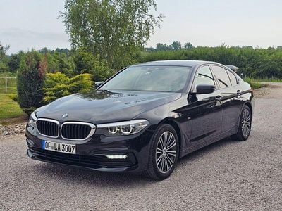 Gebraucht BMW 520 Sport Line 190 PS (139 kW) 2017 Schwarz Limousine