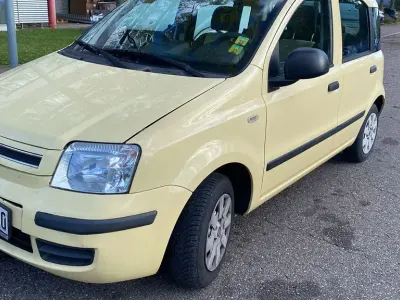 Gebraucht Fiat Panda 60 PS (44 kW) 2010 Gelb Kleinwagen