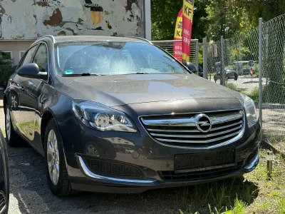 Gebraucht Opel Insignia Sport 250 PS (183 kW) 2013 Grau Kombi
