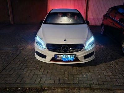 Gebraucht Mercedes A250 AMG line 211 PS (155 kW) 2014 Weiß Limousine