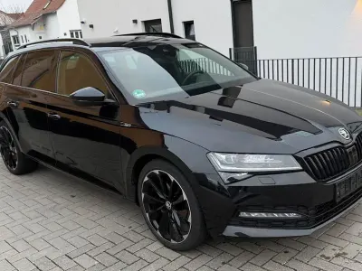 Gebraucht Skoda Superb SportLine 190 PS (139 kW) 2019 Schwarz Kombi