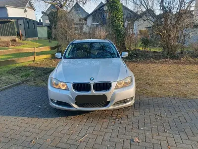 Gebraucht BMW 318 2010 Kombi