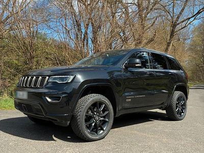 Gebraucht Jeep Grand Cherokee 250 PS (183 kW) 2016 Schwarz SUV