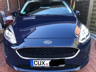 Używany Ford Fiesta Cool & Sound Edition 71 KM (52 kW) 2019 Niebieski Hatchback