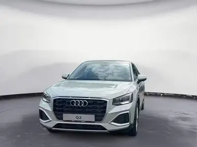 Używany Audi Q2 Advanced Plus 150 KM (110 kW) 2025 Srebrny SUV