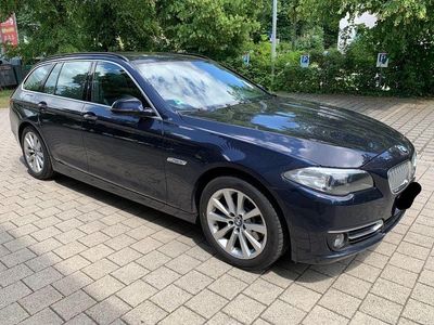 Gebraucht BMW 530 258 PS (189 kW) 2014 Blau Kombi