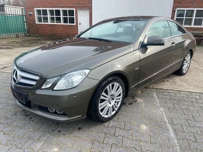 gebraucht Mercedes E200 E-Klasse Coupe E 200 CGI BlueEfficiency