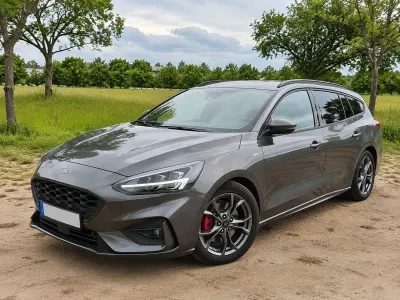 Usata Ford Focus ST-Line 150 CV (110 kW) 2019 Grigio Station wagon