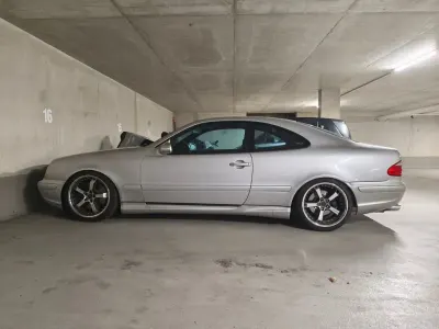 Używany Mercedes CLK430 Avantgarde 277 KM (203 kW) 2001 Srebrny Coupe
