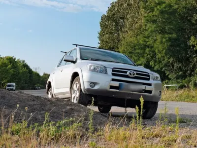 Gebraucht Toyota RAV4 177 PS (130 kW) 2006 Silber SUV