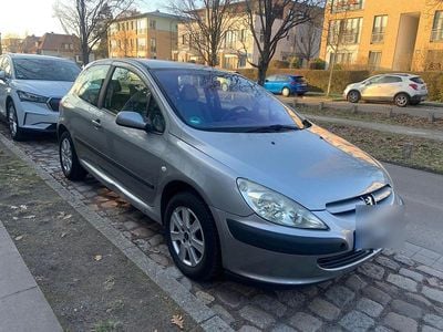 Gebraucht Peugeot 307 75 PS (55 kW) 2002 Silber Kleinwagen