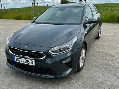 Gebraucht Kia Ceed Vision 140 PS (102 kW) 2020 Grau Kleinwagen