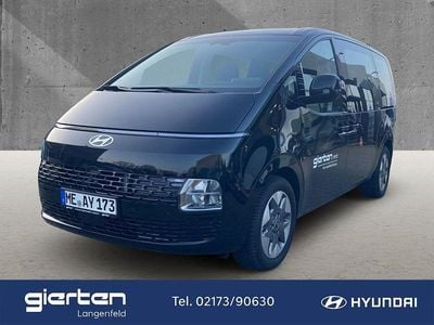 Gebraucht Hyundai Staria Trend 224 PS (164 kW) 2024 Schwarz Van / Kleinbus
