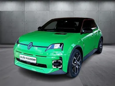 Neu Renault 5 E-Tech Komfort 110 kW (150 PS) 2026 Grün Limousine