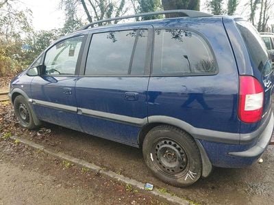 Blau Gebraucht 2004 Opel Zafira Van / Kleinbus | 850 € (Guter Preis)