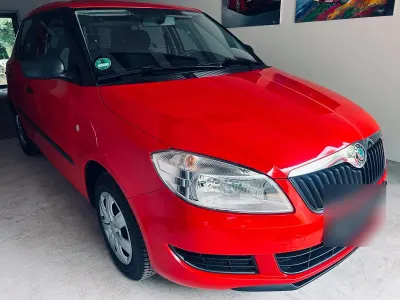 Gebraucht Skoda Fabia 60 PS (44 kW) 2011 Rot Limousine