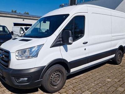 Gebraucht Ford Transit Trend 131 PS (96 kW) 2021 Weiß Van / Kleinbus