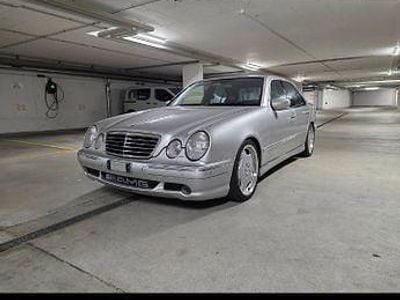 Usata Mercedes E55 AMG AMG 354 CV (260 kW) 2000 Argento Berlina
