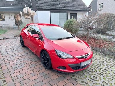 Gebraucht Opel Astra GTC 140 PS (102 kW) 2012 Rot
