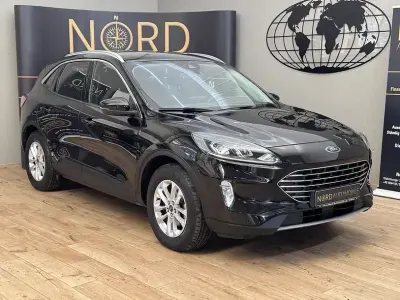 Gebraucht Ford Kuga Titanium 150 PS (110 kW) 2022 Schwarz SUV