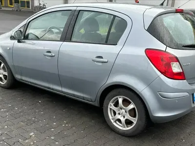 Gebraucht Opel Corsa 89 PS (65 kW) 2009 Grau Kleinwagen