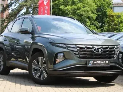 Gebraucht Hyundai Tucson Select 150 PS (110 kW) 2023 Grau SUV
