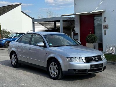 Gebraucht Audi A4 102 PS (75 kW) 2003 Silber Limousine