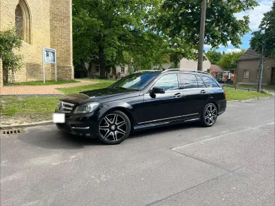 Gebraucht Mercedes C350 AMG 265 PS (194 kW) 2013 Schwarz Limousine