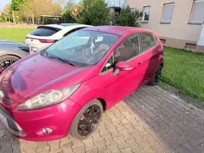 Brugt Ford Fiesta Trend 82 HK (60 kW) 2009 Rød Sedan