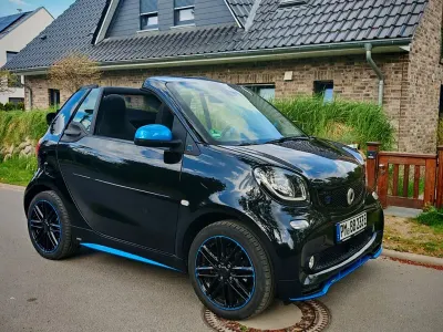 Gebraucht Smart ForTwo Electric Drive 60 kW (82 PS) 2019 Schwarz Cabrio