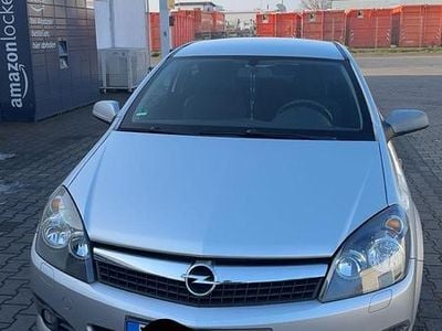Silber Gebraucht 2009 Opel Astra GTC Edition Coupé | 3.500 € (Guter Preis)