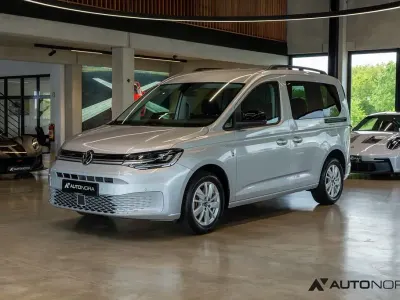Gebraucht VW Caddy Life 114 PS (83 kW) 2023 Silber Van / Kleinbus