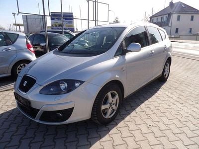 Gebraucht Seat Altea XL Style 160 PS (117 kW) 2011 "estrella" silber Van / Kleinbus