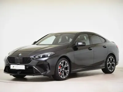Gebraucht BMW 220 M Sport 156 PS (114 kW) 2025 Saphirschwarz metallic Coupé
