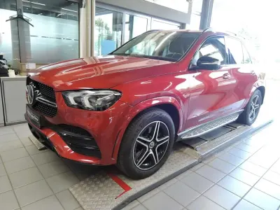 Gebraucht Mercedes GLE300 AMG 245 PS (180 kW) 2020 Rot SUV