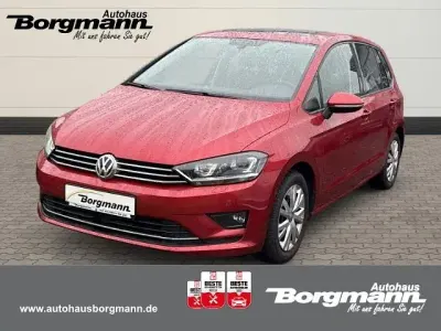 Używany VW Golf Sportsvan Allstar 125 KM (91 kW) 2016 Czerwony Minivan