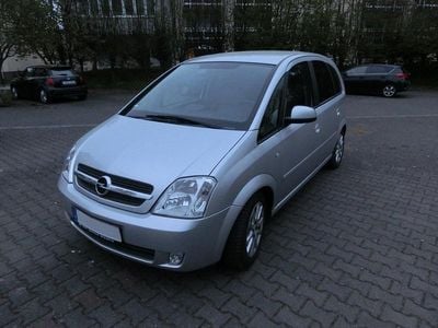 Gebraucht Opel Meriva 125 PS (91 kW) 2003 Silber Van / Kleinbus