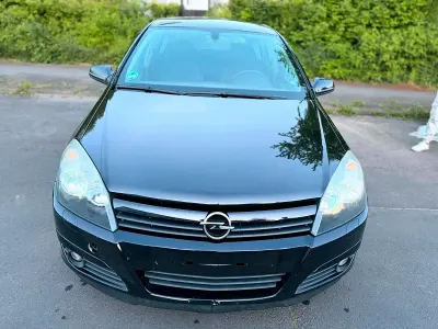 Gebraucht Opel Astra 2005 Schwarz Limousine