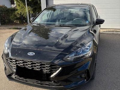 Gebraucht Ford Focus ST-Line 125 PS (91 kW) 2019 Schwarz Limousine