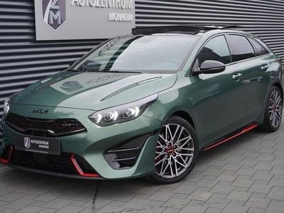 Gebraucht Kia ProCeed GT GT 204 PS (150 kW) 2023 Experience green metallic Kleinwagen