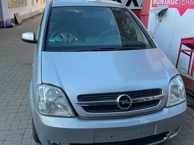 Gebraucht Opel Meriva 101 PS (74 kW) 2006 Silber Van / Kleinbus