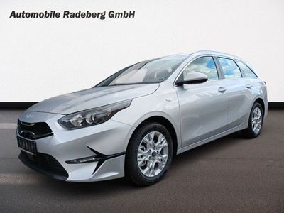 Gebraucht Kia Ceed Sportswagon Vision 140 PS (102 kW) 2024 Sparklingsilber Kombi