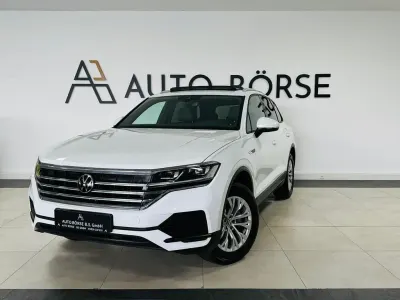 Gebraucht VW Touareg 231 PS (169 kW) 2022 Weiß SUV