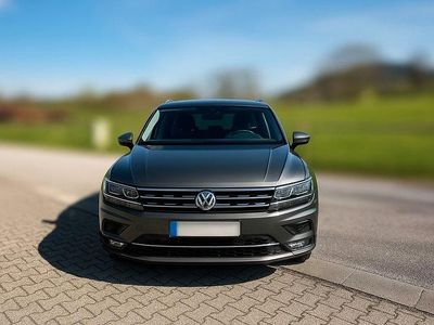 Gebraucht VW Tiguan R-line 190 PS (139 kW) 2019 Grau SUV