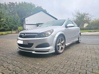 Opel Astra GTC