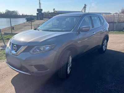 Gebraucht Nissan X-Trail Acenta 131 PS (96 kW) 2015 Grau SUV